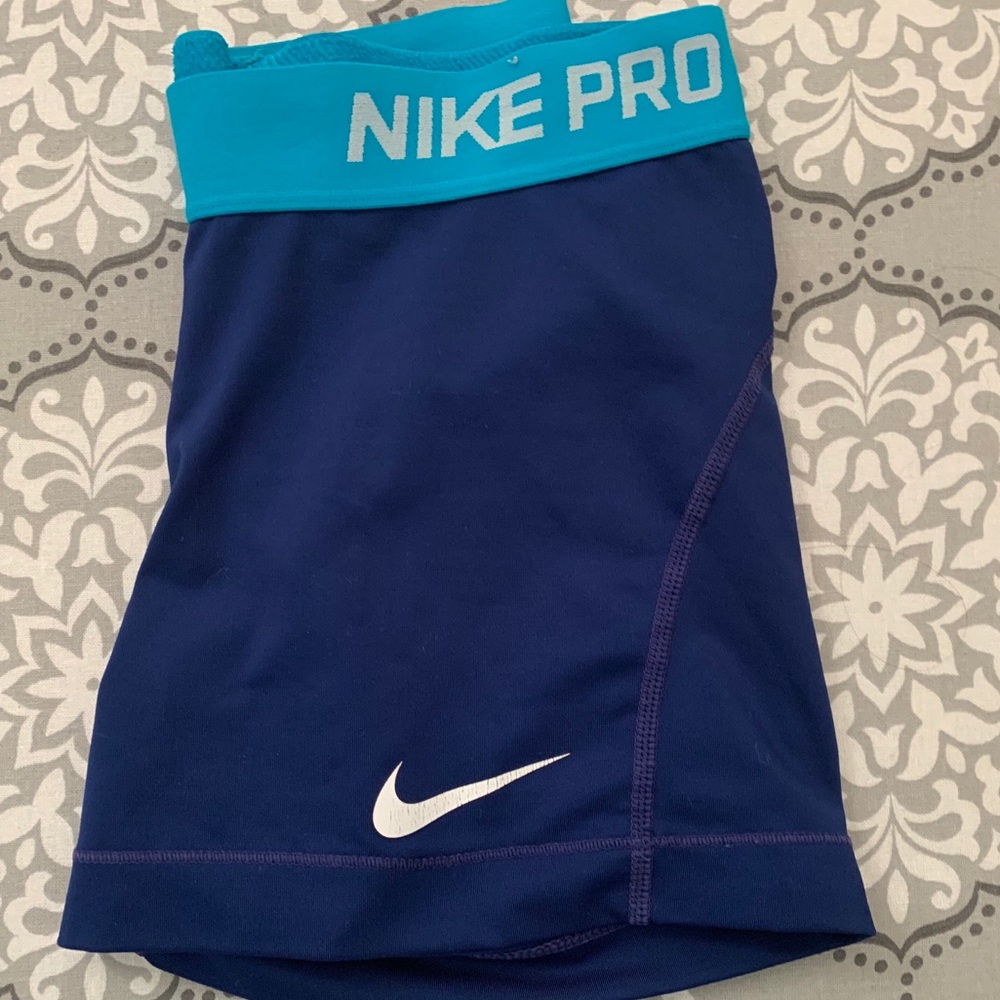 Nike pro shorts 3”